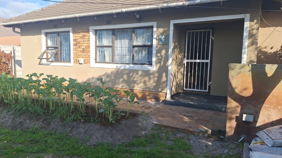 5 Bedroom Property for Sale in Retreat Western Cape